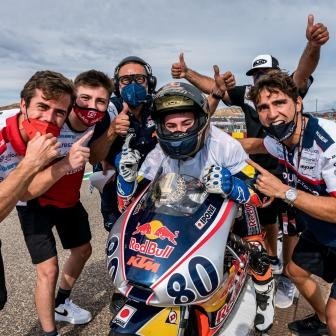 Holgado wins Race 1, Alonso crowned 2021 Champion